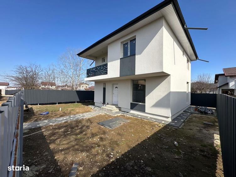 Casă cu 4 camere cu Teren 240 Mp în Clinceni