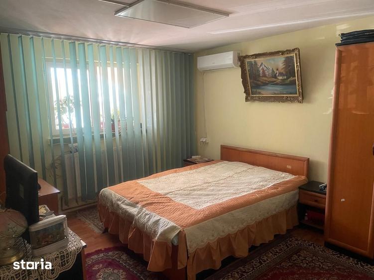Casă cu 4 camere cu Teren 600 Mp în Bariera Vâlcii