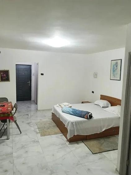 Garsonieră decomandată în Brazda lui Novac