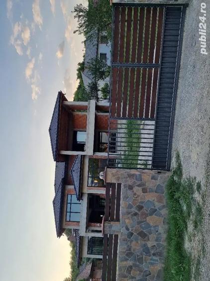 Casă cu 5 camere cu Teren 2000 Mp în Gârdani