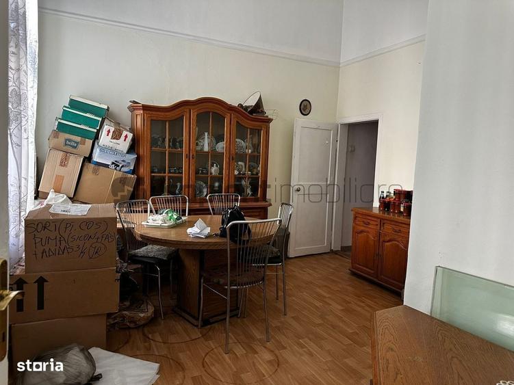 Apartament cu 4 camere în Ultracentral