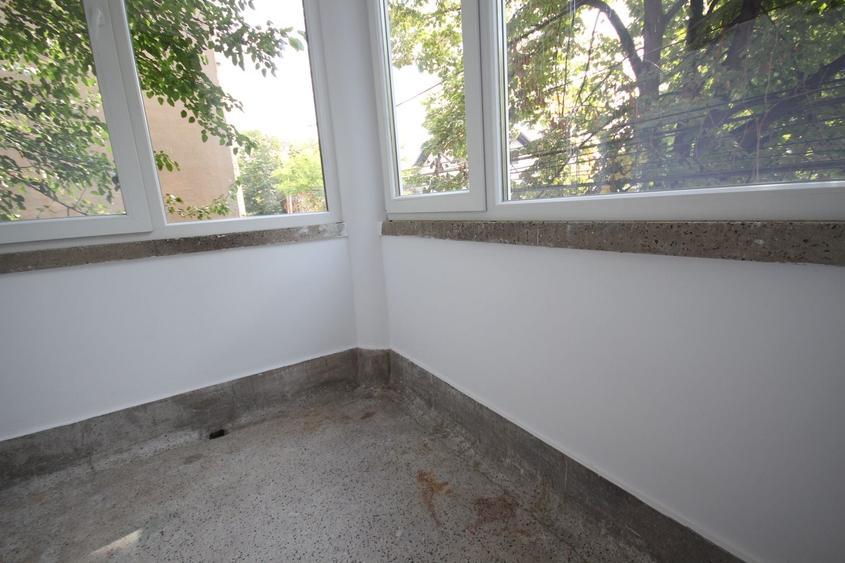 Apartament cu 3 camere decomandat în Take Ionescu