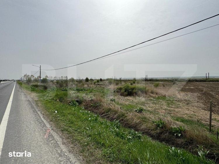 Teren de 10763 mp, în Coțofenii din Față