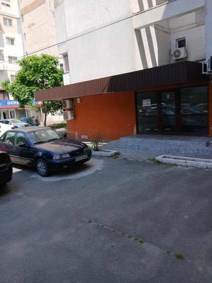 Spațiu comercial, de 20 mp, în Ultracentral