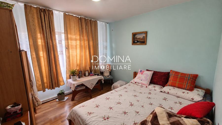 Apartament cu 3 camere decomandat, mobilat în Debarcader