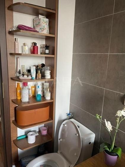 Apartament cu 2 camere decomandat, mobilat în Borhanci