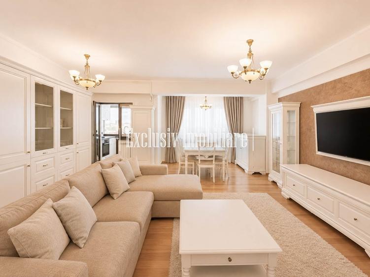 Apartament cu 3 camere decomandat în Casa de Cultură