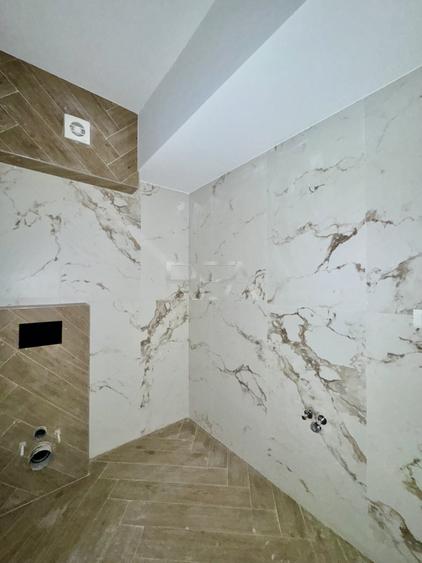 Apartament cu 3 camere semidecomandat în Matei Voievod