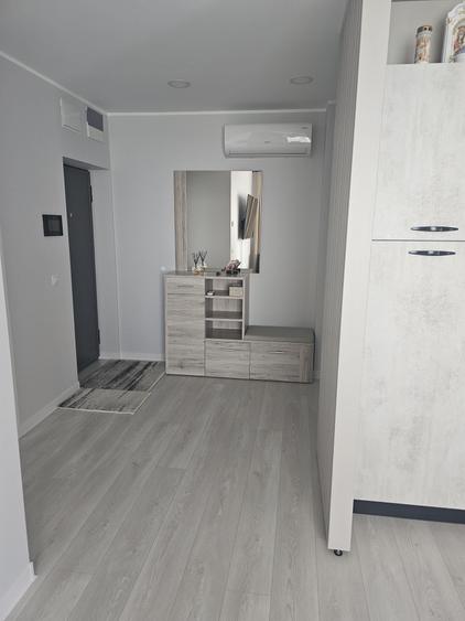 Apartament cu 2 camere semidecomandat în Costi
