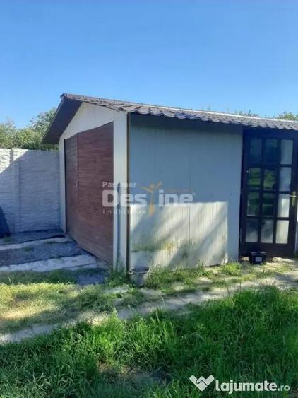Casă cu 5 camere cu Teren 1675 Mp în Josani
