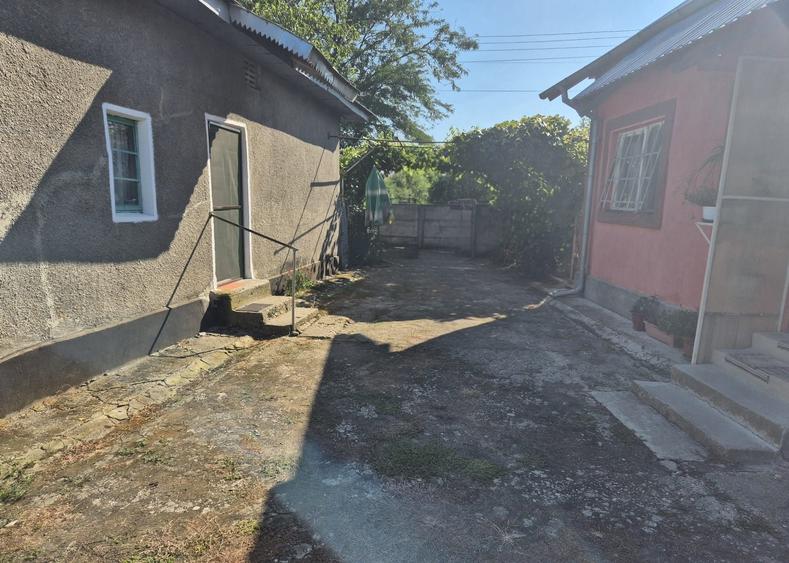 Casă cu 4 camere în Nejlovelu