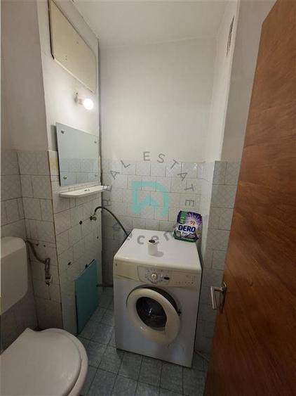Apartament cu 3 camere decomandat în Județean