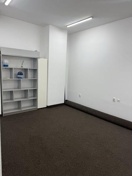 Spațiu comercial, de 22 mp, în Central