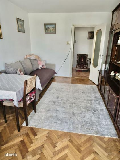 Apartament cu 2 camere decomandat în Mureșeni