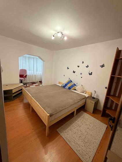 Apartament cu 3 camere decomandat în Nord