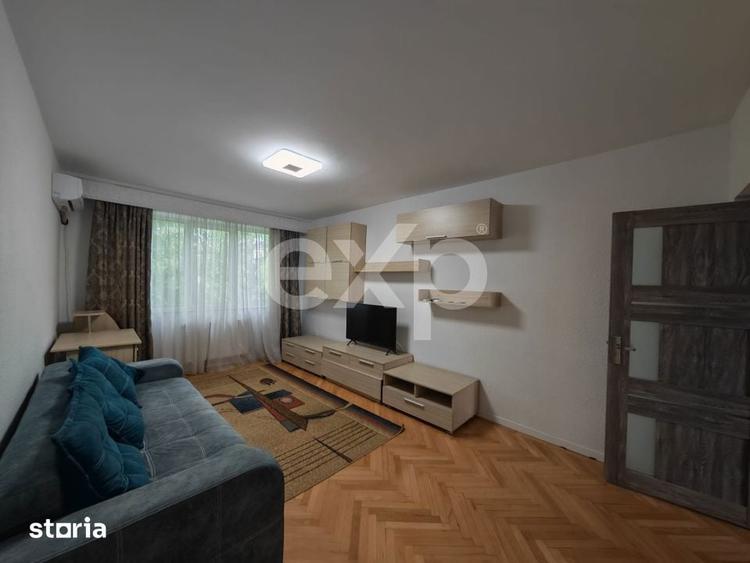 Apartament cu 2 camere decomandat în Calea București