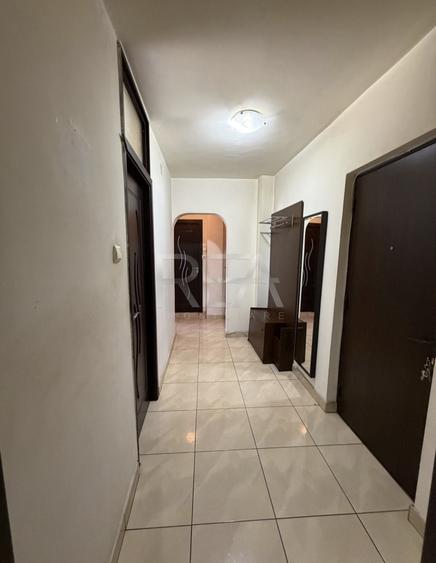 Apartament cu 2 camere decomandat, mobilat în Păcii