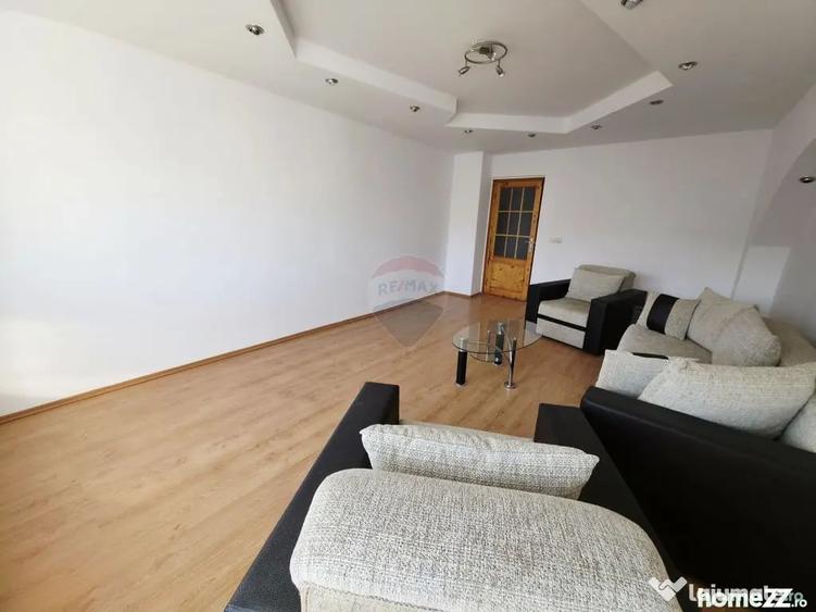 Apartament cu 2 camere decomandat în 1 Mai