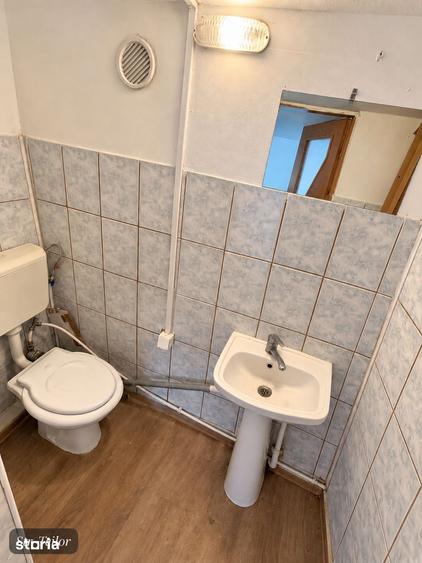 Spațiu comercial, de 90 mp, în Central