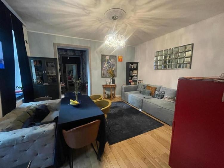 Apartament cu 3 camere în Universitate