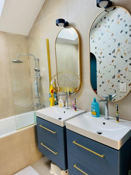 Duplex cu 5 camere cu Canalizare în Iancu Nicolae