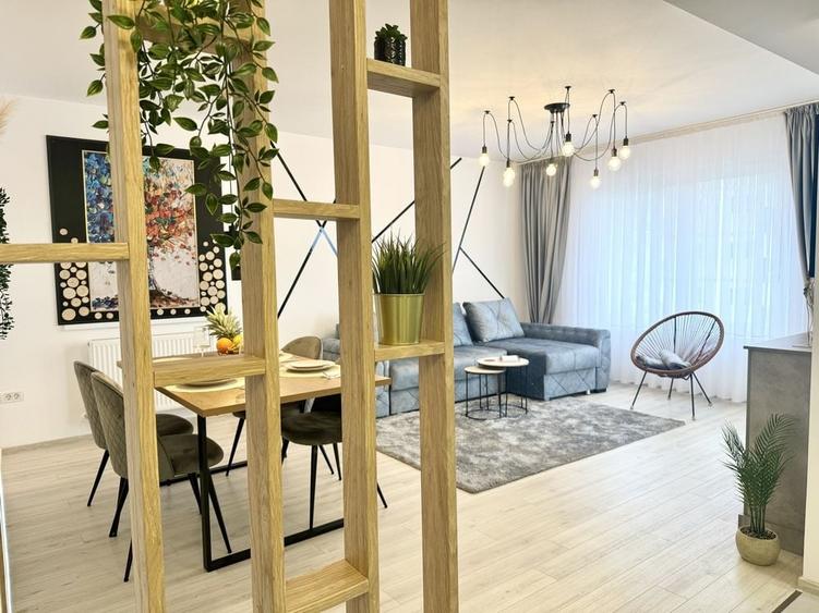 Apartament cu 2 camere semidecomandat în Tractorul