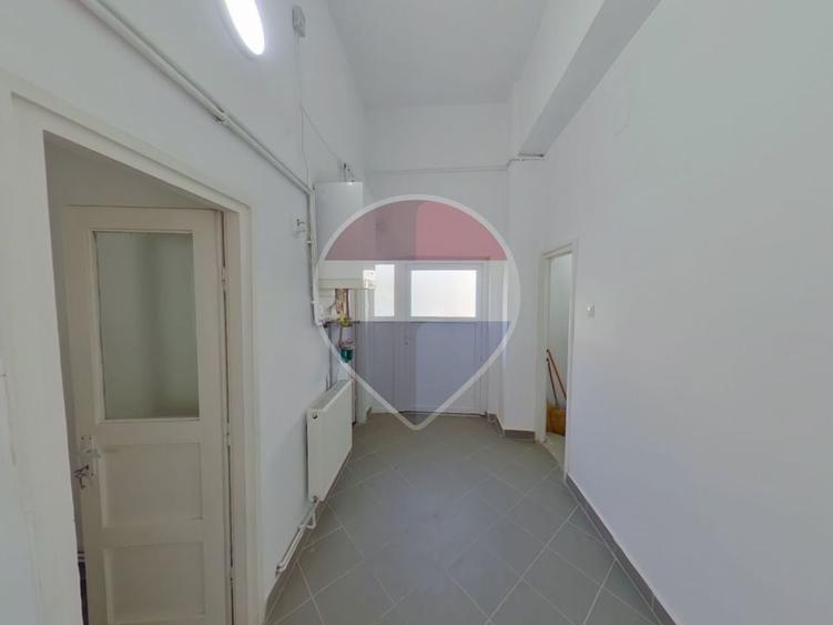 Spațiu comercial, de 130 mp, în Central