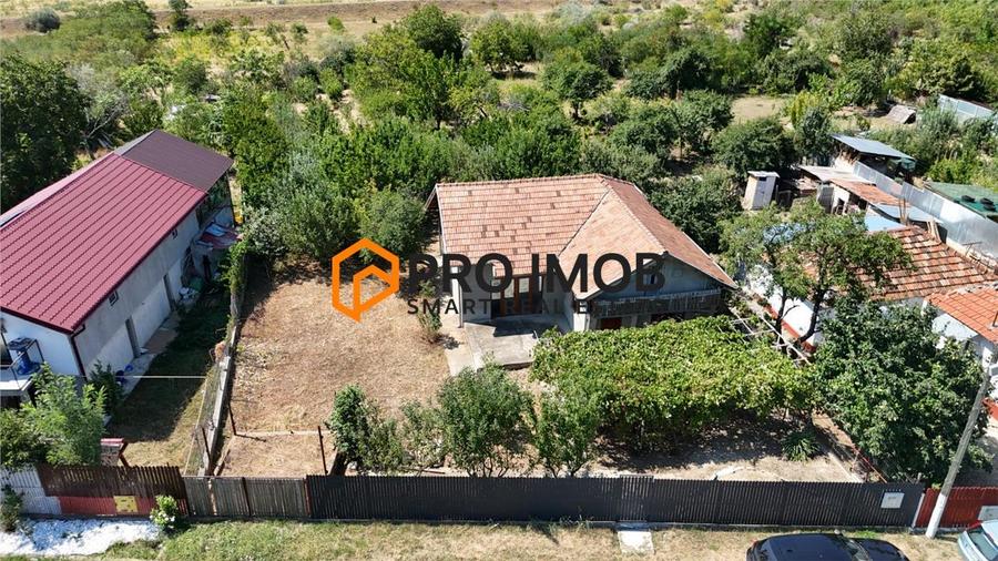 Casă individuală cu 3 camere cu Teren 1749 Mp în Valea Nucului