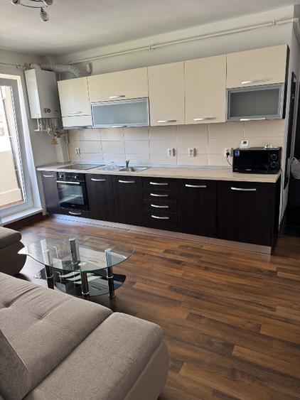 Apartament cu 2 camere semidecomandat, mobilat în Șelimbăr