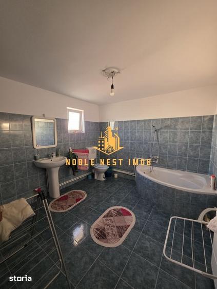 Casă cu 4 camere cu Teren 2340 Mp în Budeasa