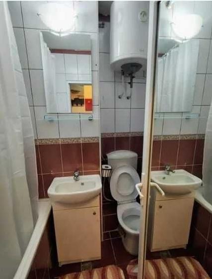 inchiriez apartament langa scoala 8 - 1