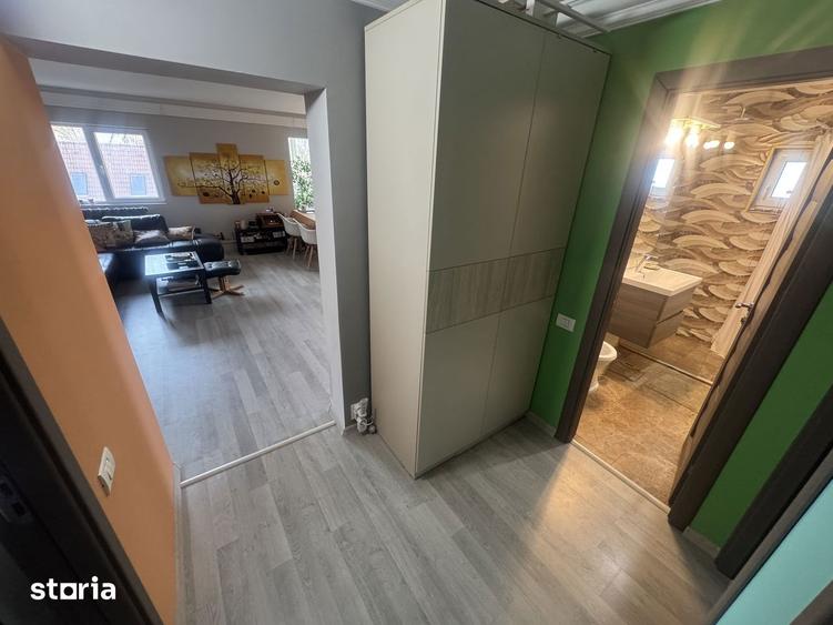 Apartament cu 3 camere, mobilat în Capitol