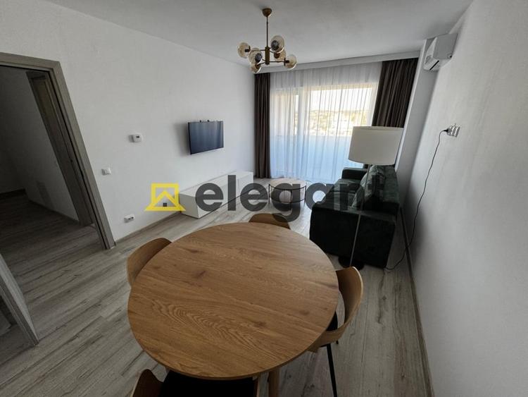 Apartament cu 2 camere decomandat, mobilat în Calea București