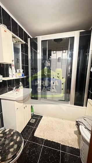 Apartament cu 3 camere decomandat, mobilat în Bogdan Vodă