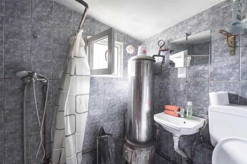 Casă individuală cu 4 camere cu Teren 564 Mp în Cheriu