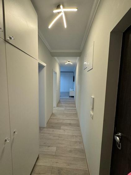 Apartament cu 2 camere decomandat în Torontalului