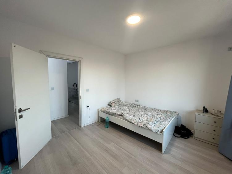 Casă cu 5 camere cu Canalizare în Otopeni