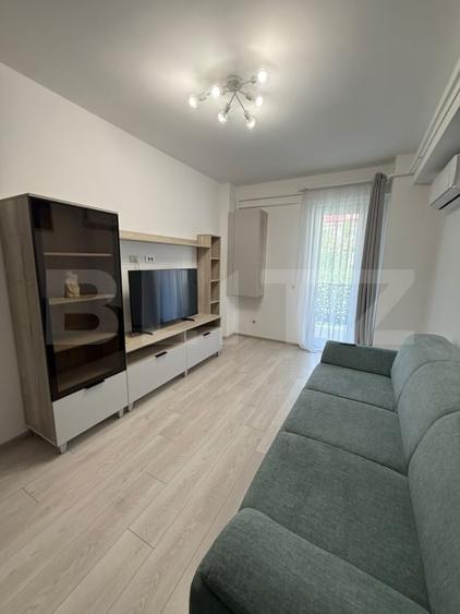 Apartament cu 2 camere decomandat, mobilat în Central