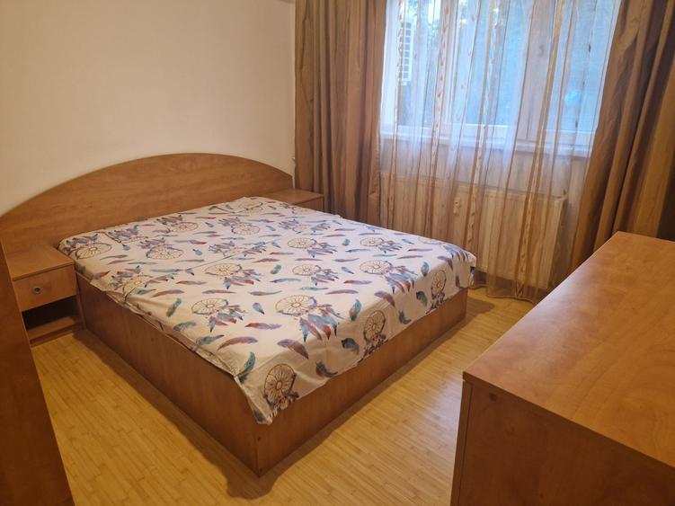 Apartament cu 2 camere decomandat în Basarabia
