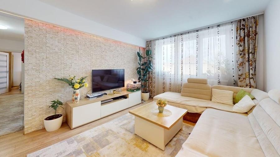 Apartament cu 3 camere în Hipodrom 1