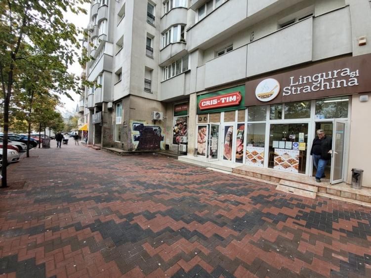 Spațiu comercial, de 63 mp, în P-ța Muncii