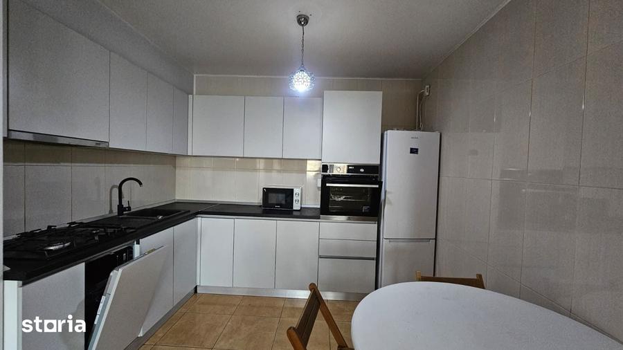 Apartament cu 3 camere decomandat în Țiglina 1