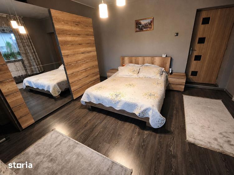 Casă cu 4 camere cu Teren 600 Mp în Ernei