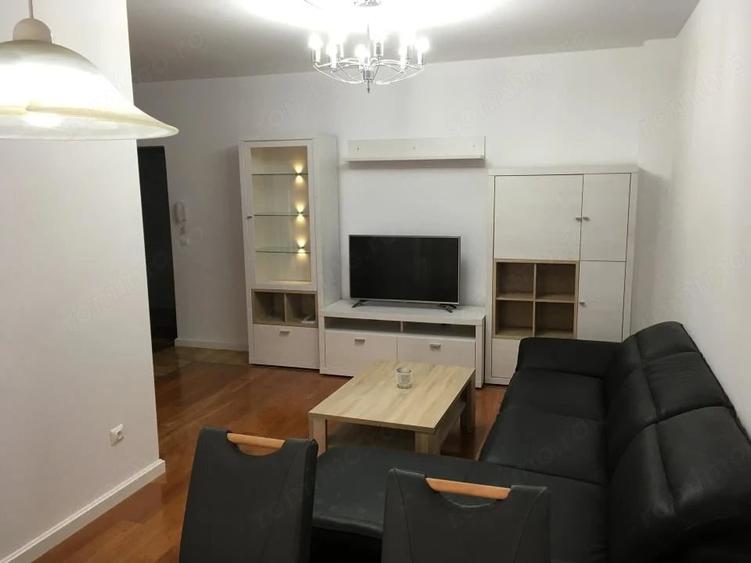 Apartament cu 3 camere semidecomandat în Lazaret