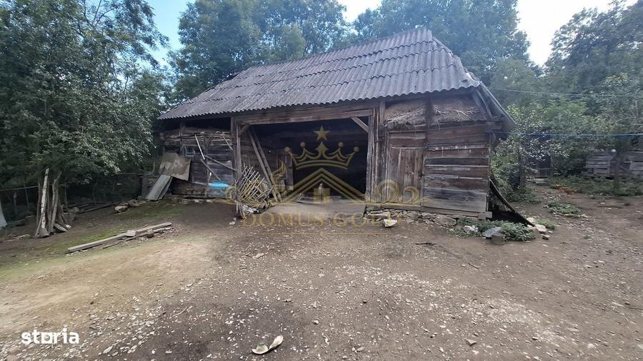 Casă cu 2 camere în Borzești