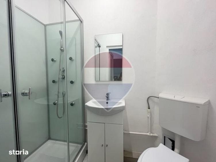 Apartament cu 5 camere în Mârșa