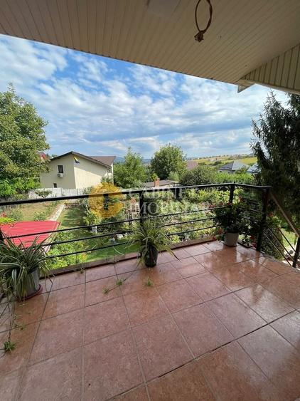 Casă individuală cu 5 camere cu Canalizare în Miroslava
