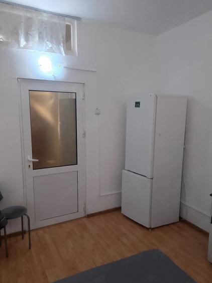 Garsonieră decomandată în Traian