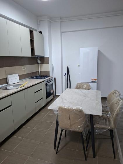 Apartament cu 2 camere decomandat, mobilat în Militari