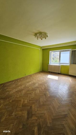 Apartament cu 2 camere decomandat în Cug